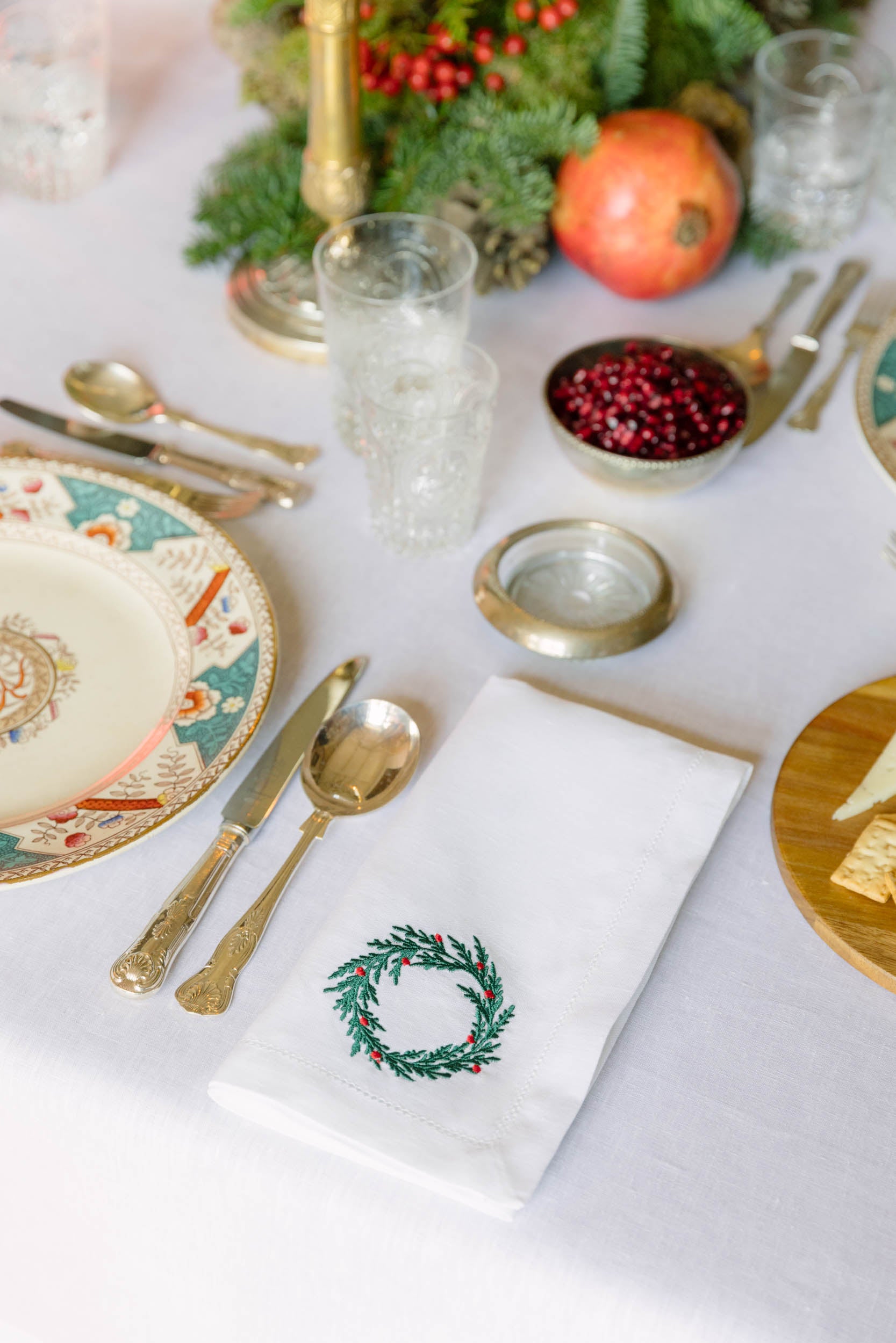 Ropa de mesa Mafra con bordado navideño