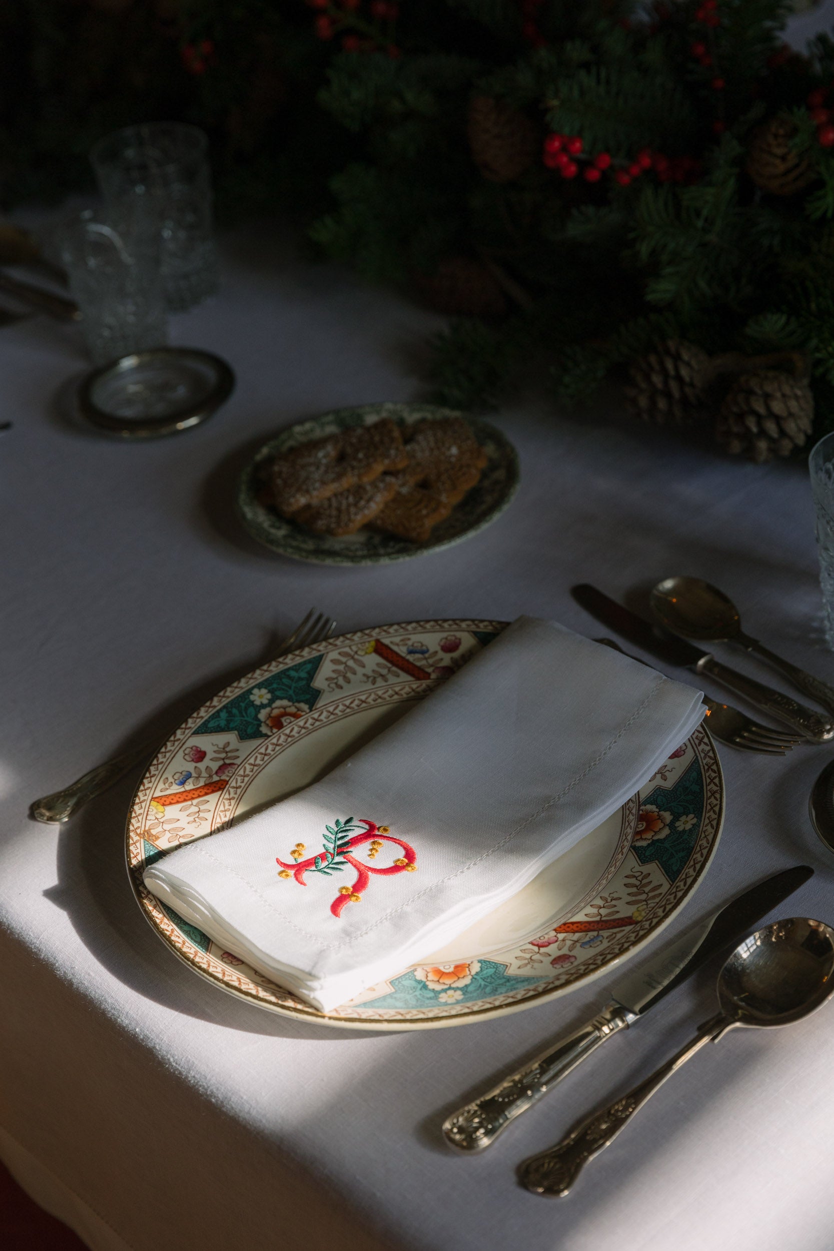 Serviettes de table Mafra avec lettre brodée rouge