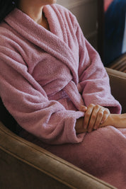 Old pink bathrobe - Torres Novas